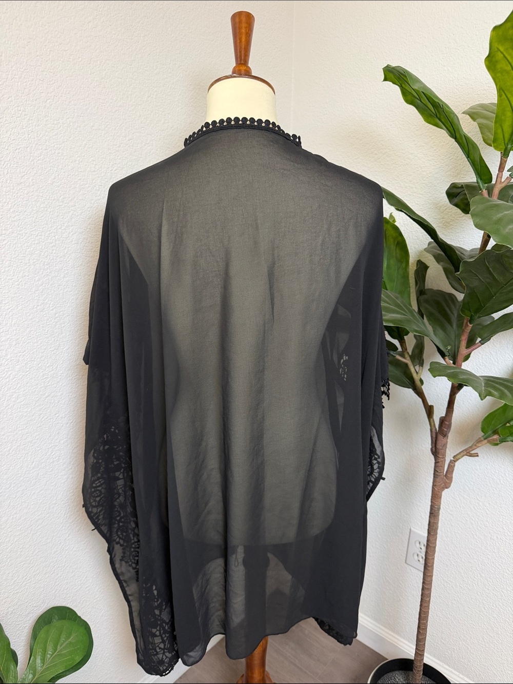 Black Sheer Kimono Cardigan Lace Crochet Sleeve Cover Up - Picture 5 of 10